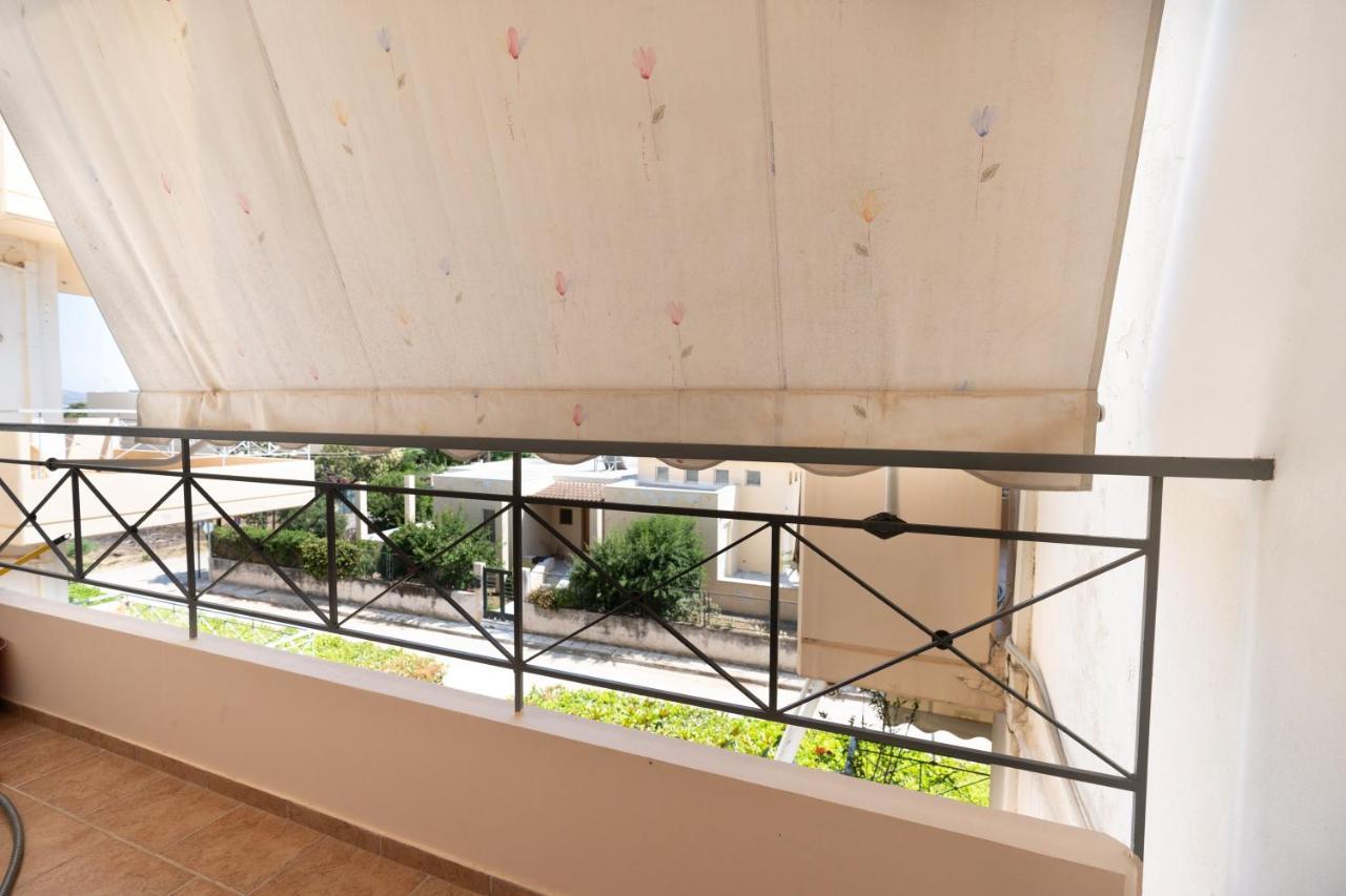 Koropi 3 Bedroom Apartment 4 Pers Exterior photo